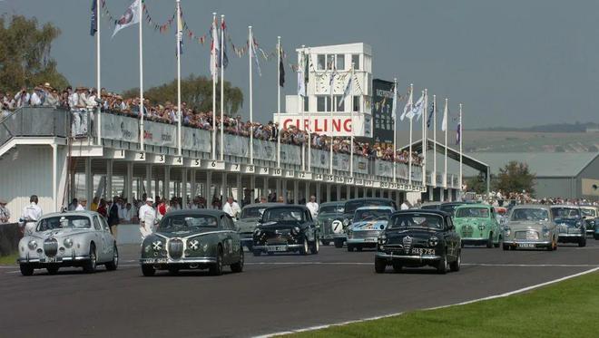 腾讯分分彩：最舒服的季节，当然要看展啦！