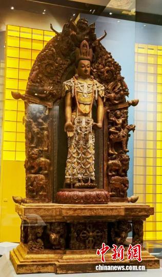 重庆时时彩：（辉煌60载 魅力新西藏）七世达赖进献乾隆观音菩萨像等文物首度回藏“探亲”